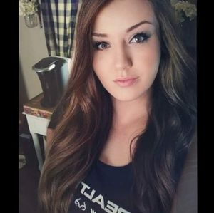 Meet your Posher, Ronni nicole